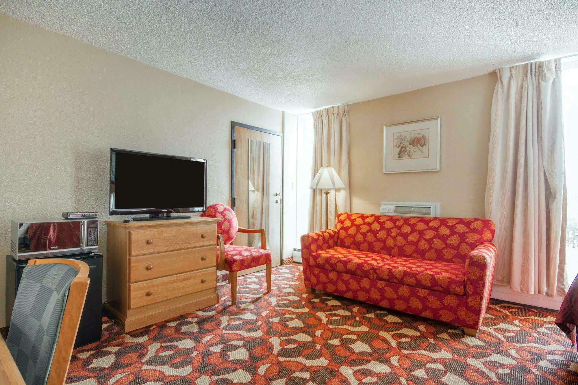 อีโคโน ลอดจ์ ชีบอยกัน Hotel ชีบอยแกน ภายนอก รูปภาพ